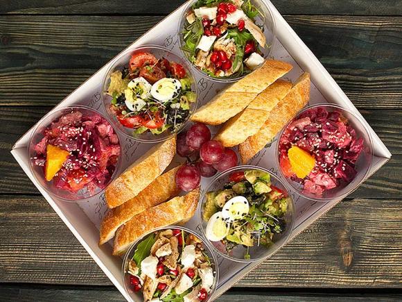 Заказать Салат-бар на 8-12 персон в Санкт-Петербурге